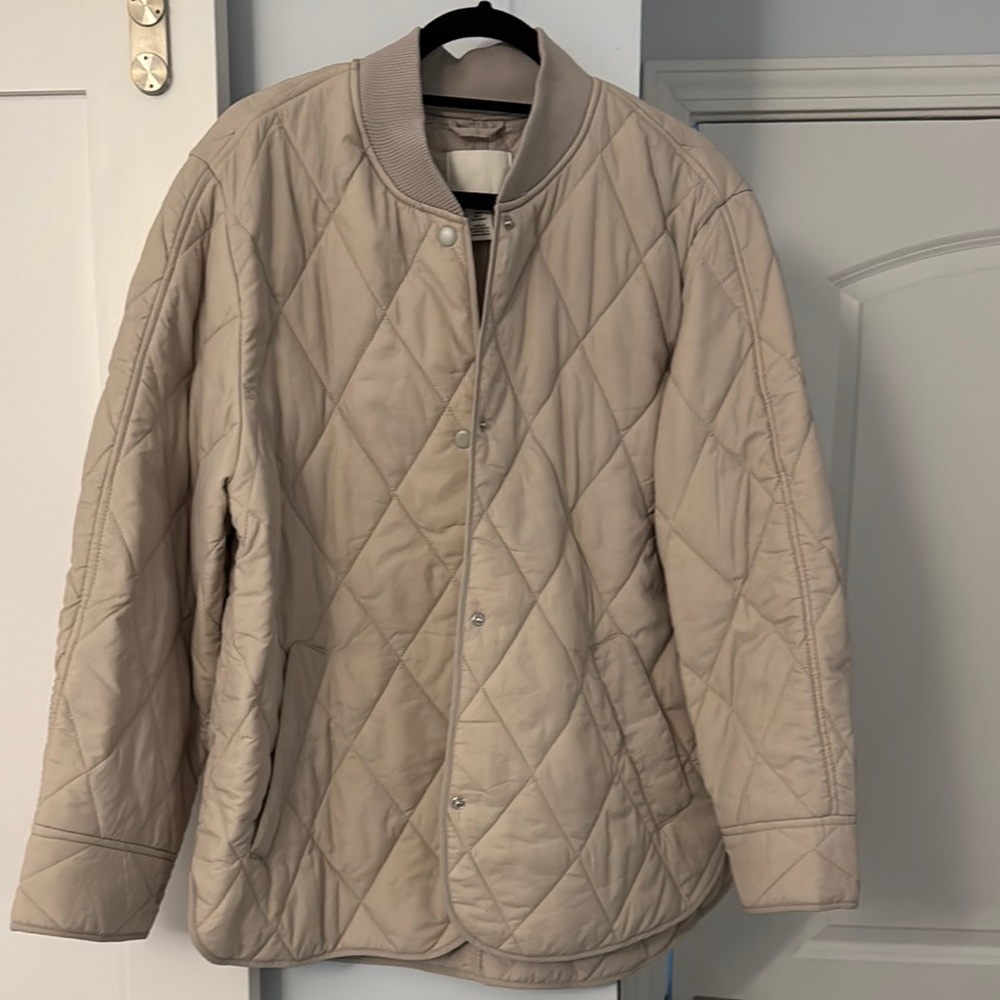 Women’s Quilted Tan Jacket